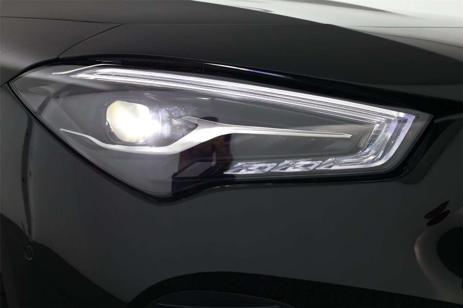 Mercedes CLA Shooting Break 180 Premium - 2025 - Joinsteer - #8