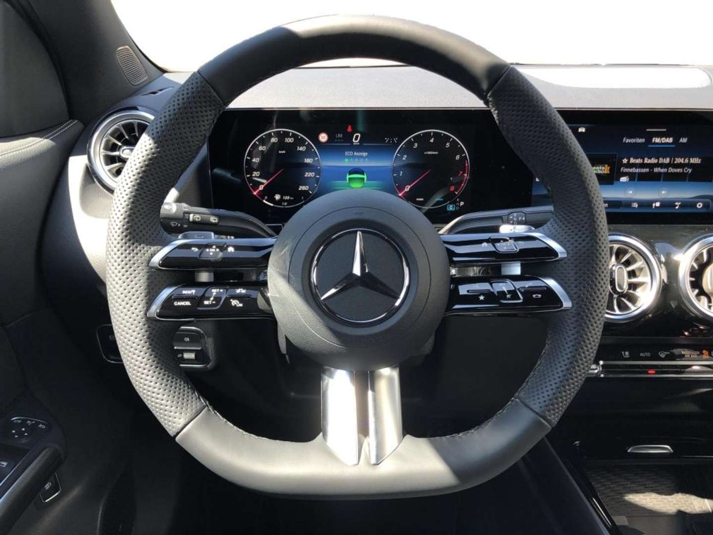 Mercedes GLA 200 AMG Line - 2025 - Joinsteer - #10