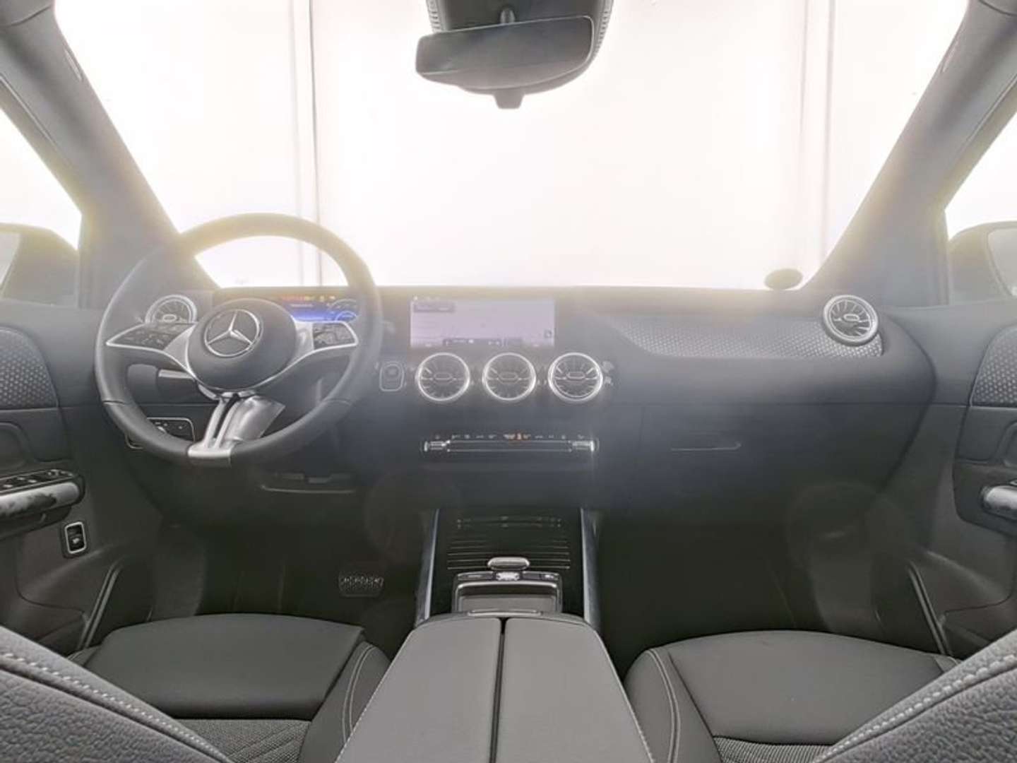 Mercedes EQA 300 Advanced - 2025 - Joinsteer - #4