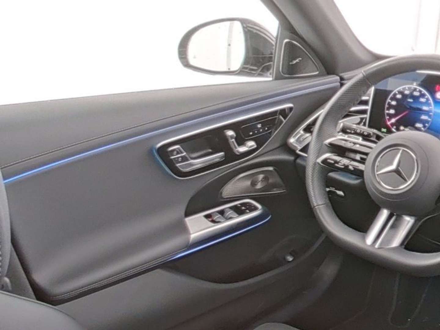 Mercedes Classe E 220 AMG-Line - 2025 - Joinsteer - #8