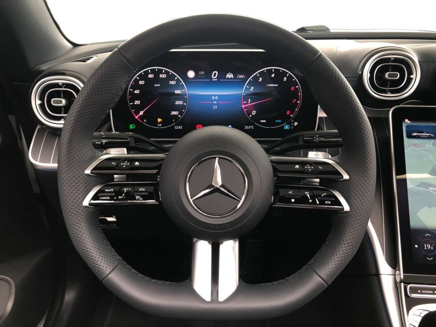 Mercedes CLE Cabriolet 300 Night Edition - 2025 - Joinsteer - #10