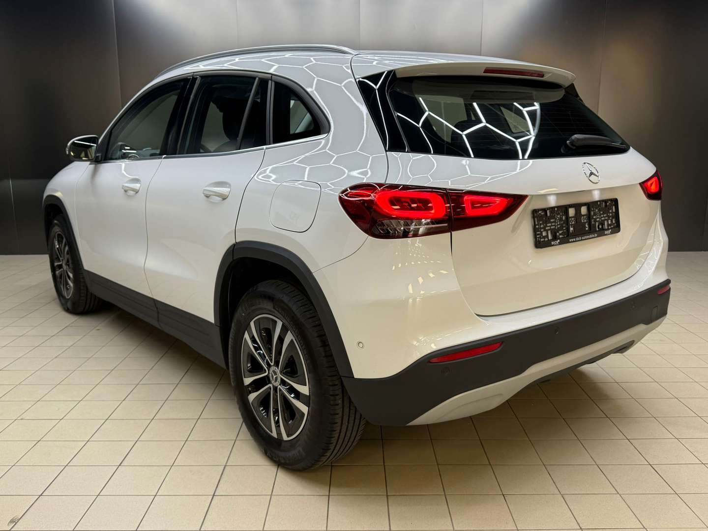 Mercedes GLA 200 Business - 2023 - Joinsteer - #4