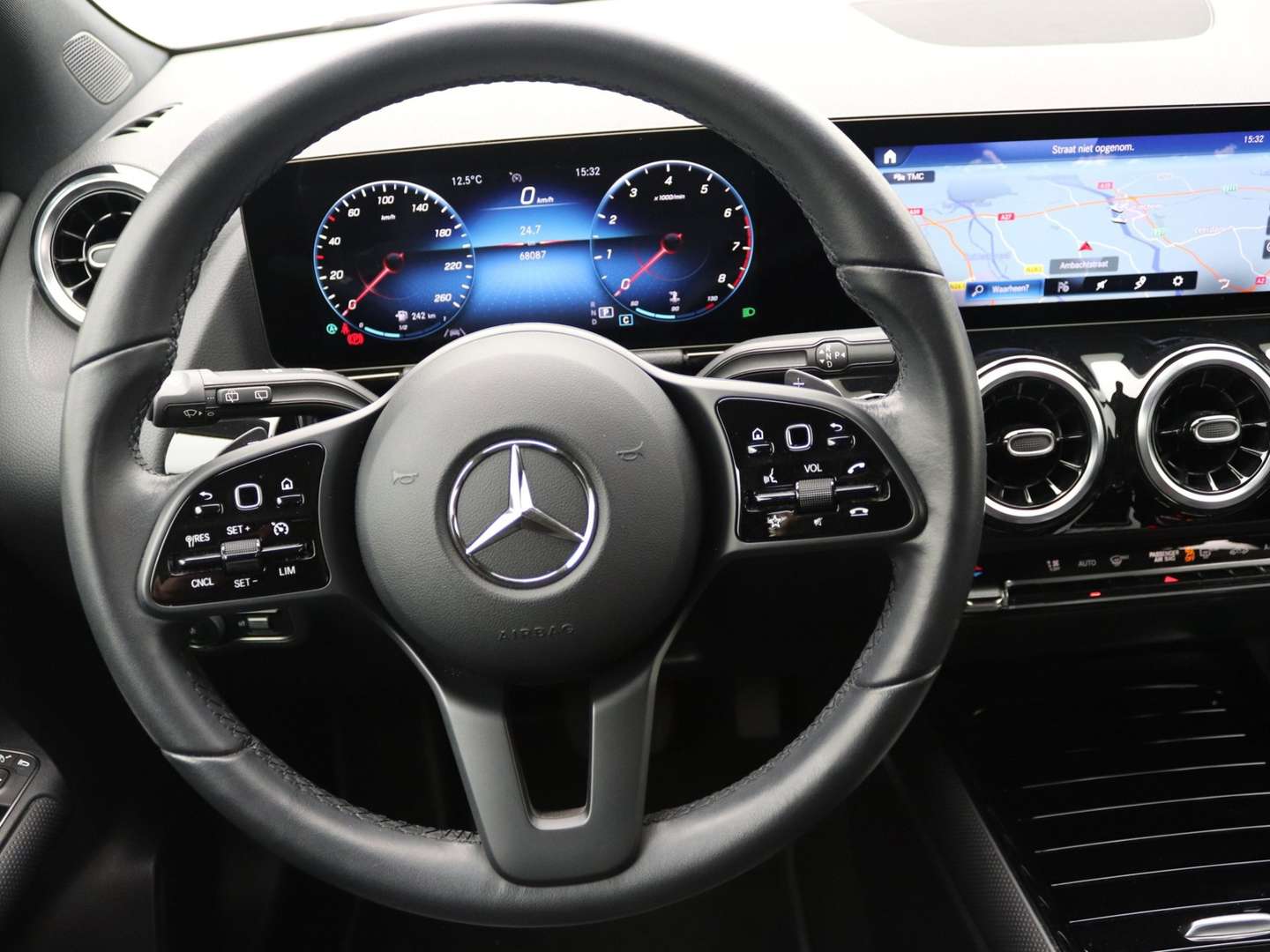 Mercedes GLA 180 Business Line - 2022 - Joinsteer - #14