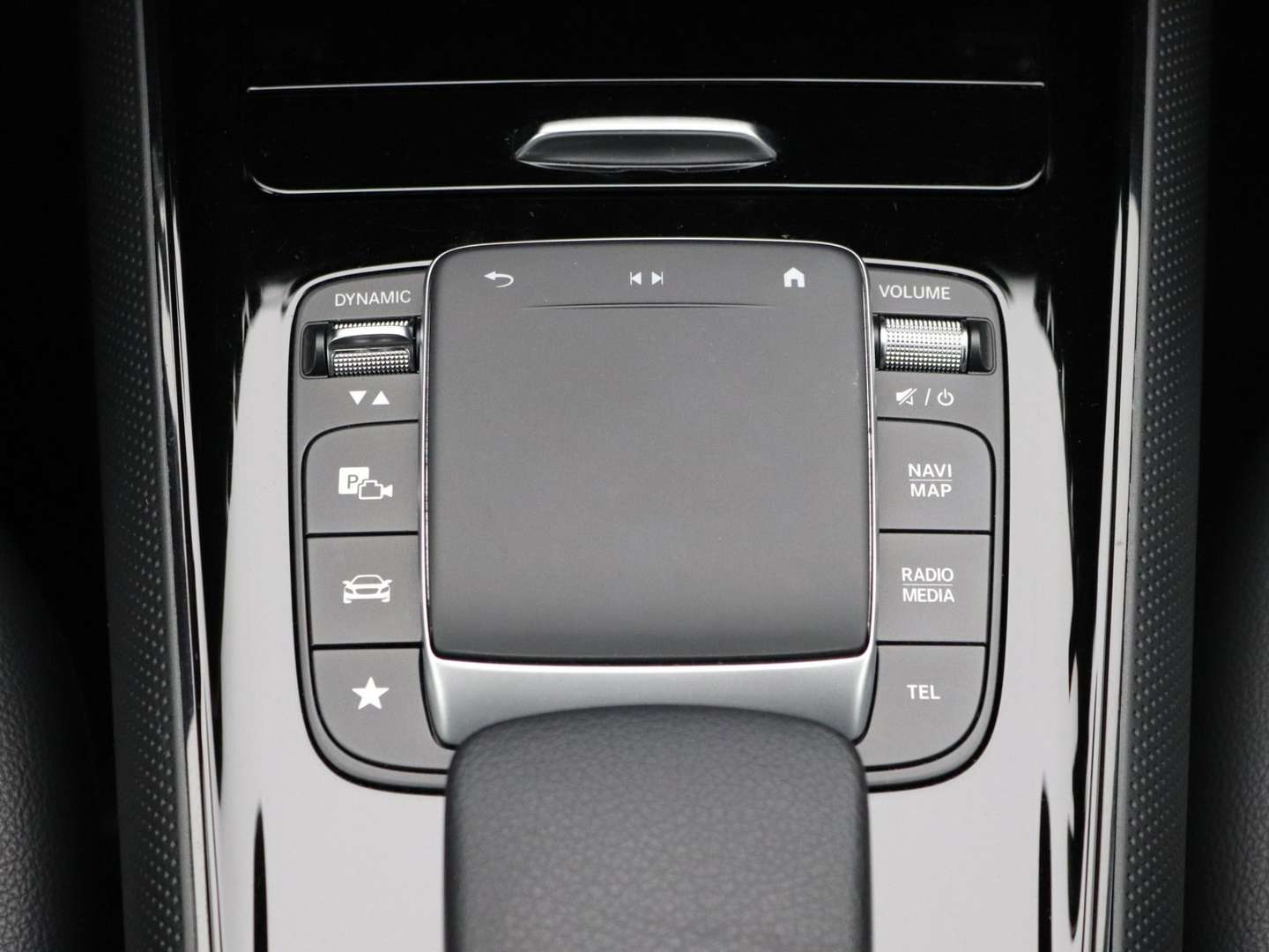 Mercedes GLA 180 Business Line - 2022 - Joinsteer - #21