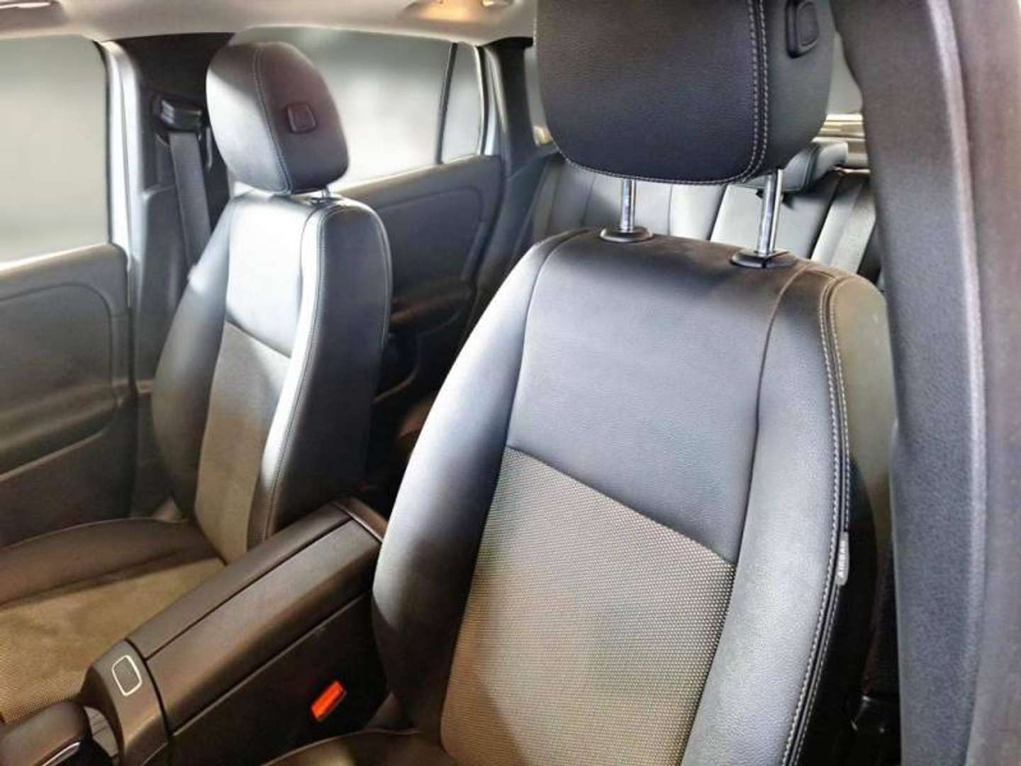 Mercedes GLA 200 Business - 2022 - Joinsteer - #9