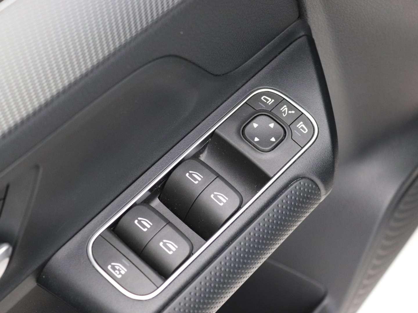 Mercedes GLA 180 Business Line - 2022 - Joinsteer - #25