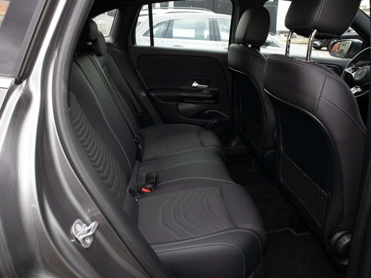 Mercedes GLA 200 Advanced - 2025 - Joinsteer - #5