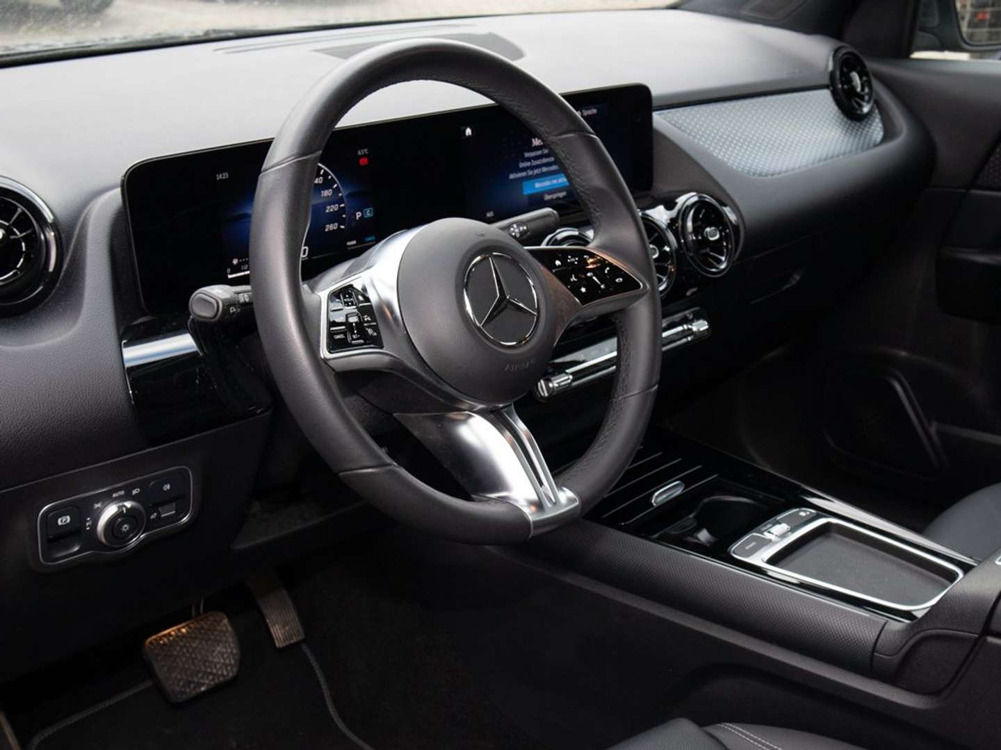 Mercedes GLA 200 Advanced - 2025 - Joinsteer - #6