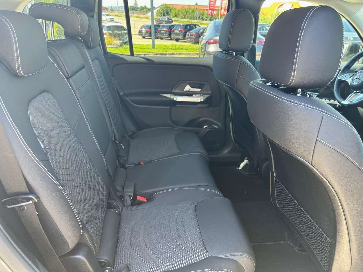 Mercedes GLB 220 Night - 2025 - Joinsteer - #4