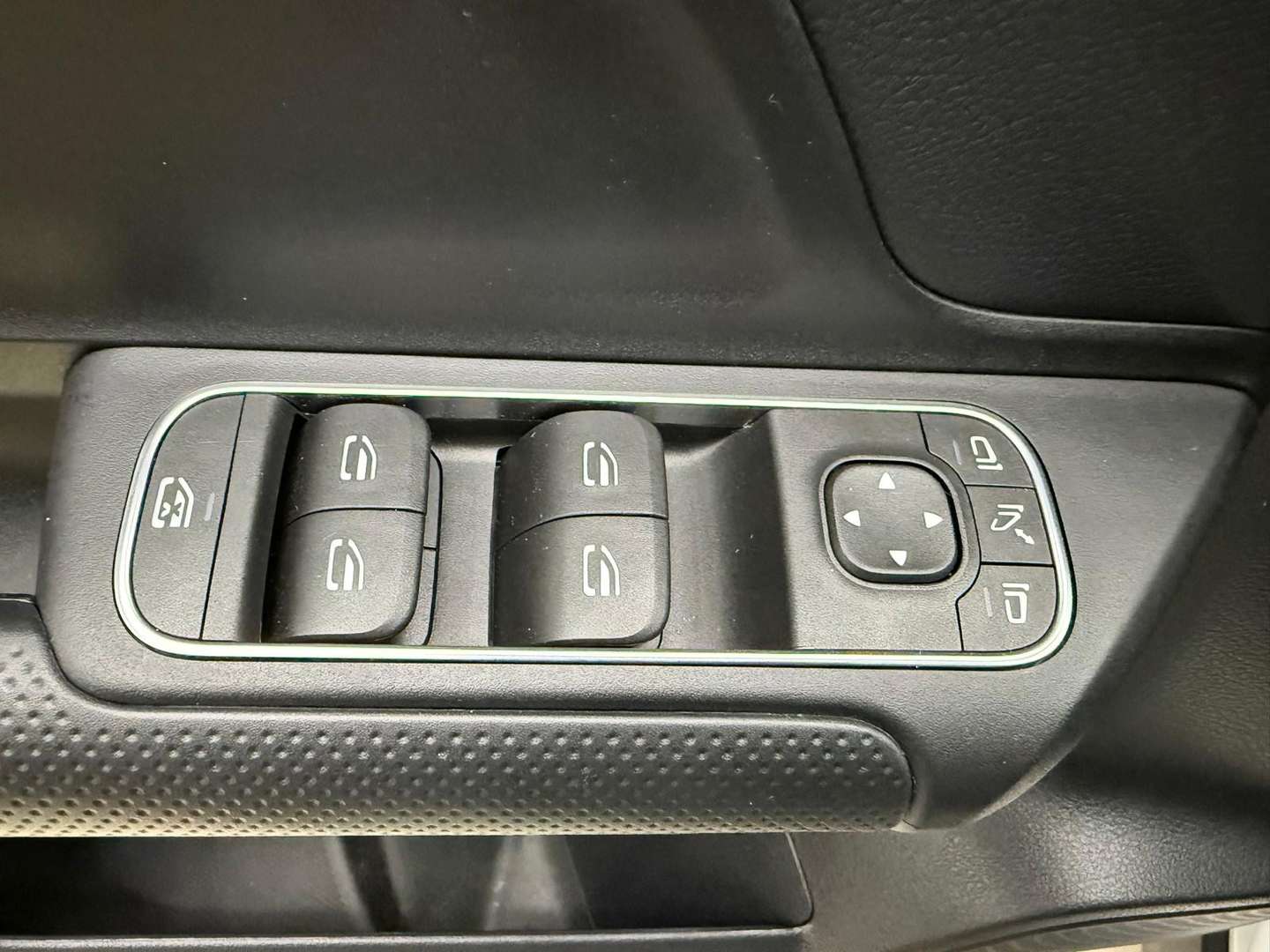 Mercedes GLA 200 Business - 2023 - Joinsteer - #20