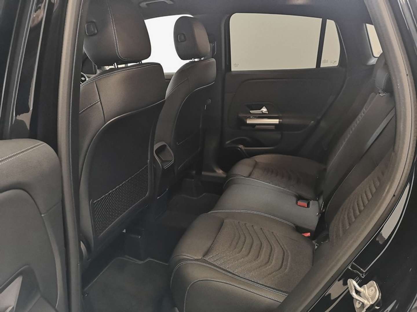 Mercedes GLA 180 AMG Line - 2025 - Joinsteer - #8