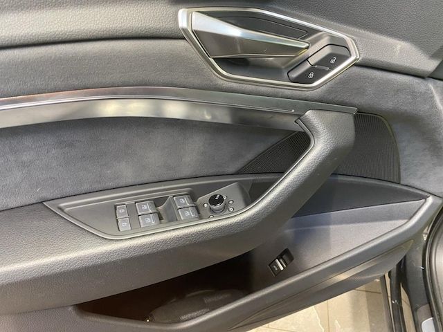 Audi Q8 E-tron S Line 55 E-tron Quattro - 2024 - Joinsteer - #8