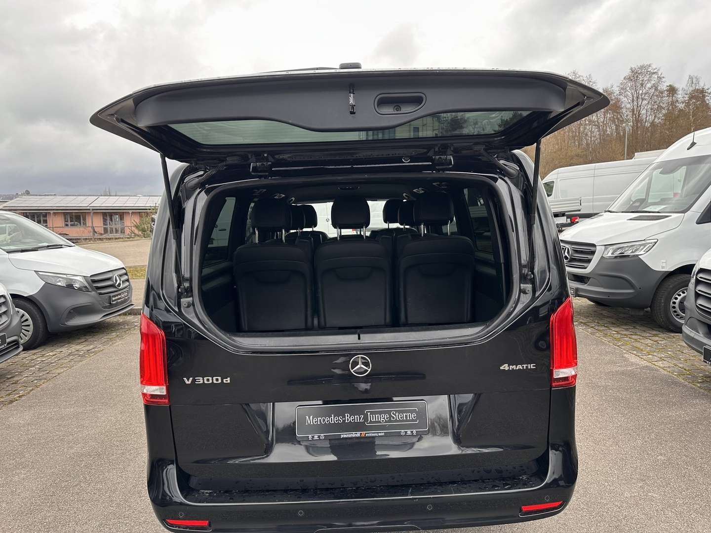 Mercedes V 300 300 Avantgarde - 2023 - Joinsteer - #4