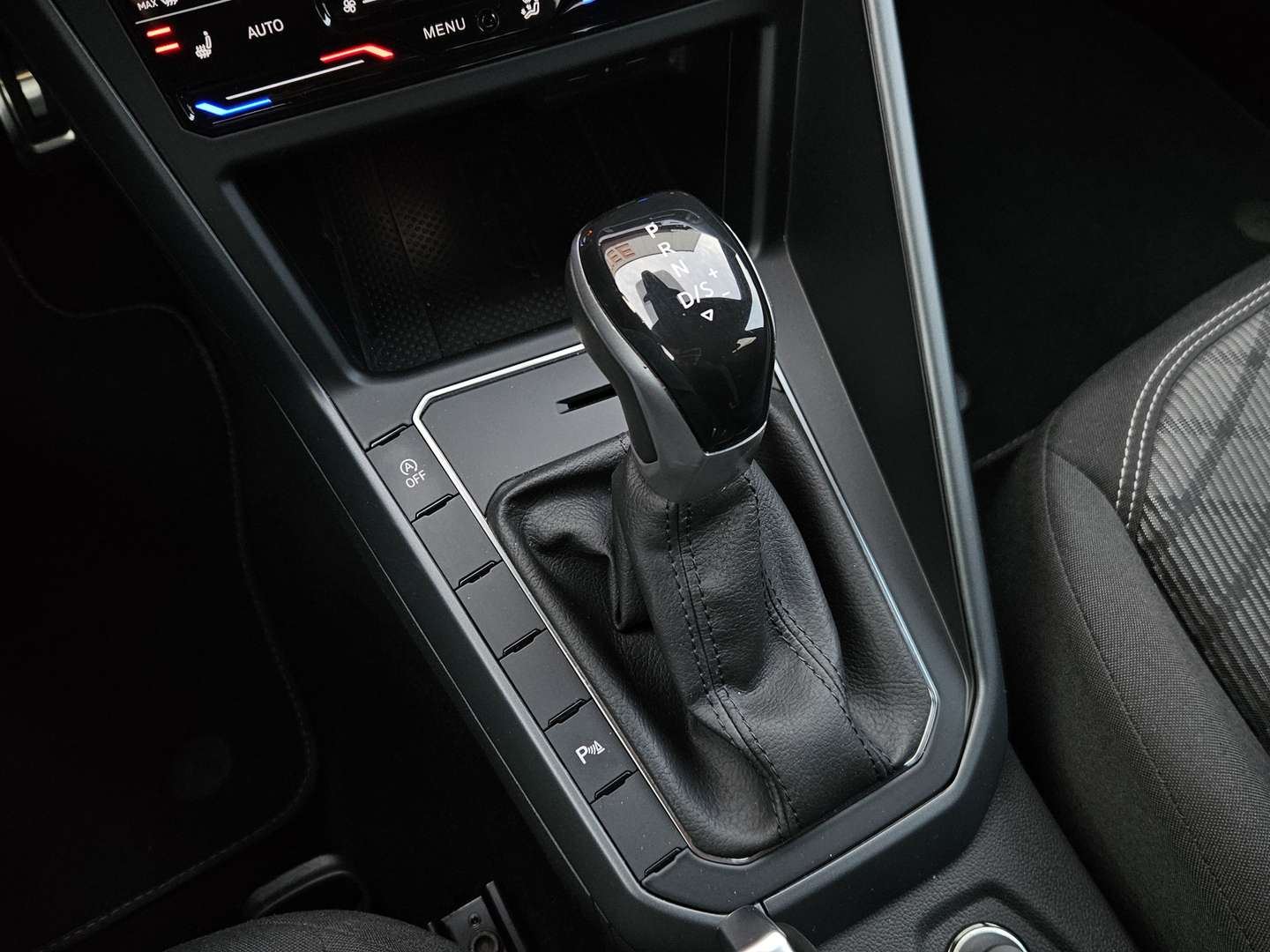 Volkswagen Taigo R-Line - 2025 - Joinsteer - #16
