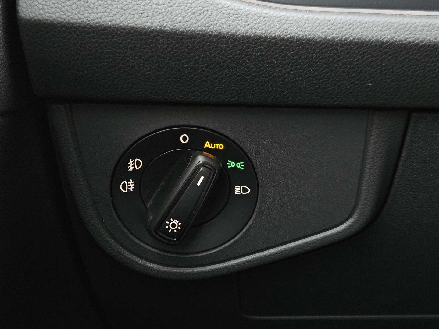 Volkswagen Taigo R-Line - 2025 - Joinsteer - #23