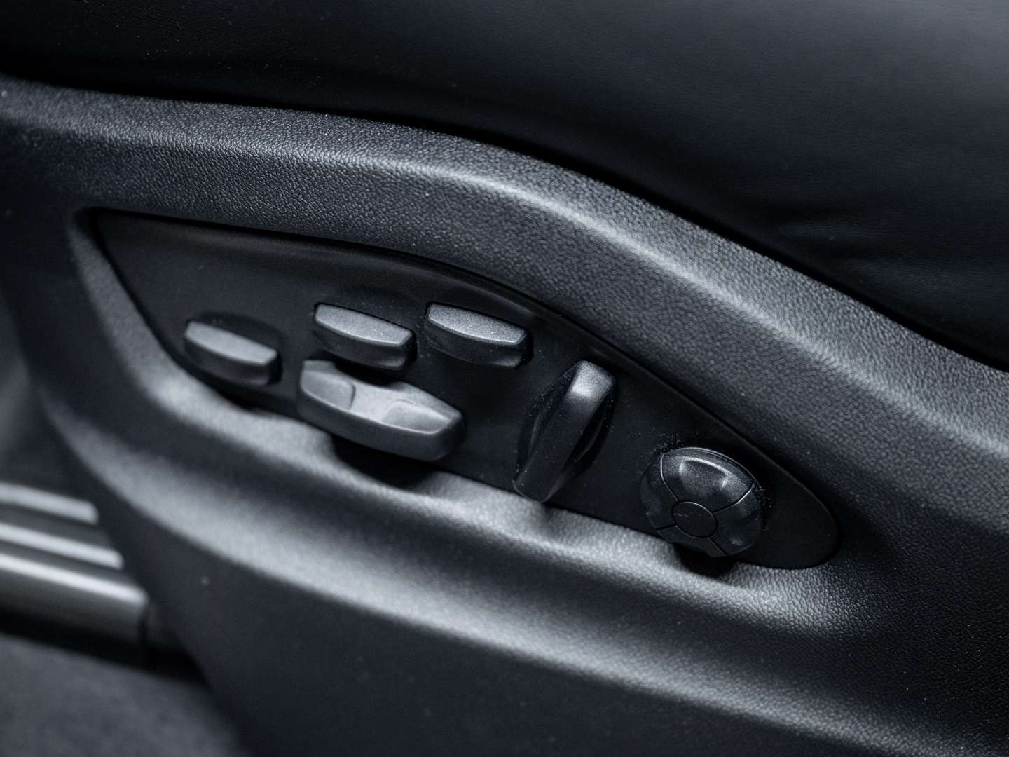 Porsche Cayenne III E-Hybrid Black Edition - 2026 - Joinsteer - #33