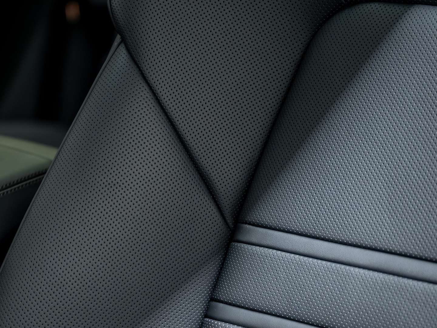 Porsche Cayenne III E-Hybrid Black Edition - 2026 - Joinsteer - #44