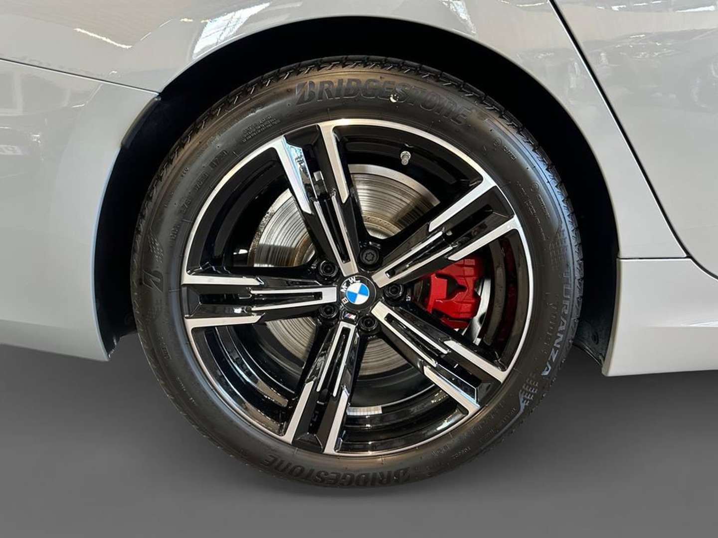 BMW 318 M Sport - 2025 - Joinsteer - #13