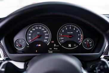 BMW M4 Competition Heritage Limited — photo 10