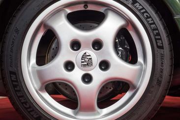 Porsche 964 — photo 22