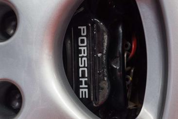 Porsche 964 — photo 24