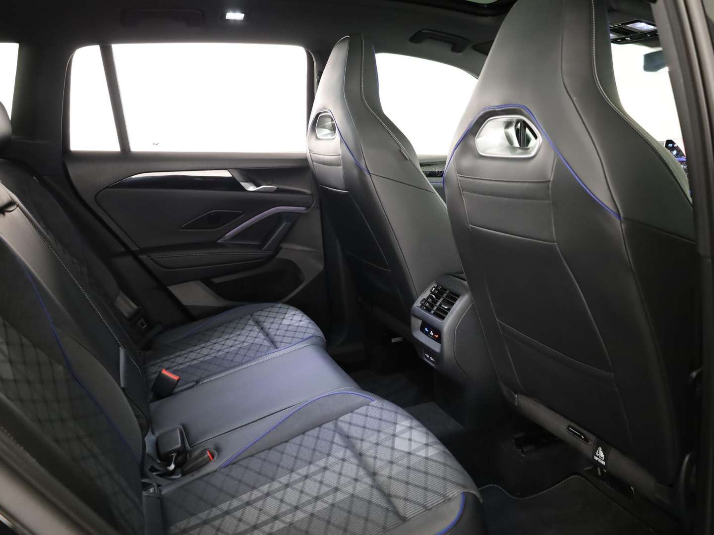 Volkswagen TIGUAN EHybrid R-Line - 2026 - Joinsteer - #4