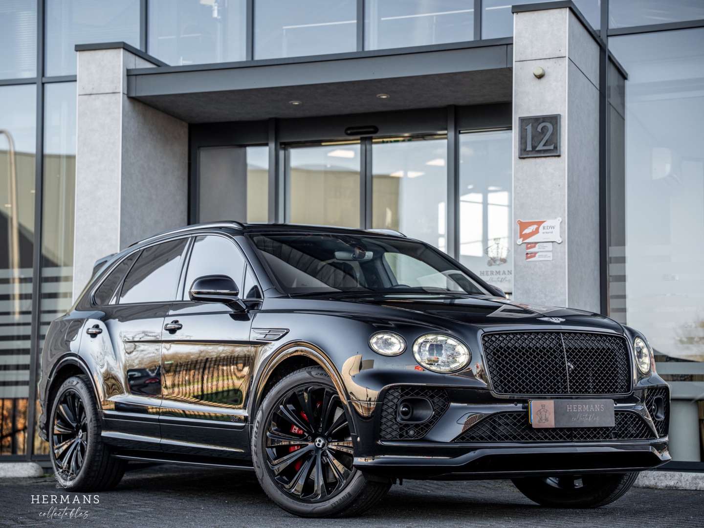 Bentley Bentayga V6 Hybrid - 2022 - Joinsteer - #2
