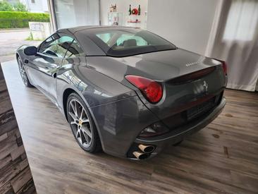 Ferrari California — photo 6