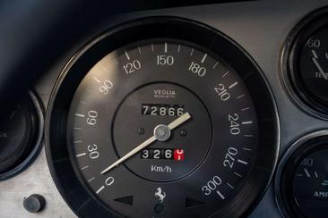 Ferrari 365 GTB4 — photo 18