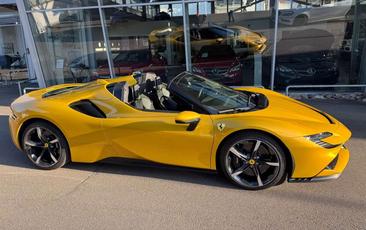 Ferrari SF90 Spider — photo 6
