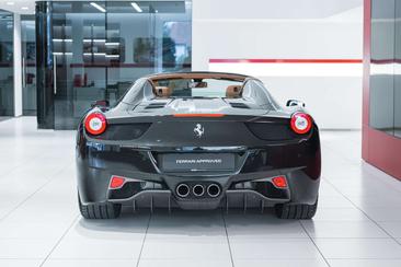 Ferrari 458 Spider — photo 13