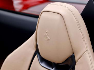Ferrari 296 GTS — photo 10