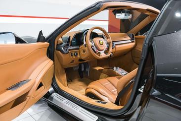 Ferrari 458 Spider — photo 18
