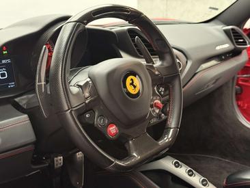 Ferrari 488 GTB — photo 32