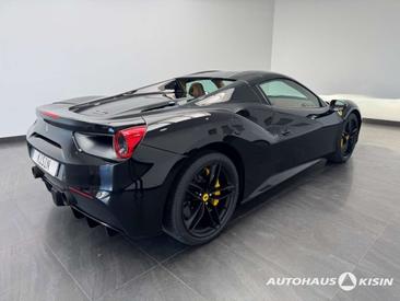 Ferrari 488 — photo 2