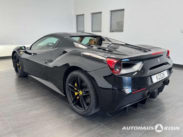 Ferrari 488 — photo 3