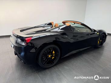 Ferrari 488 — photo 4