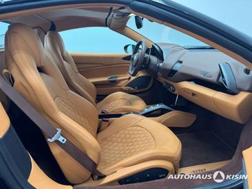 Ferrari 488 — photo 10