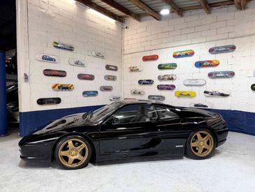 Ferrari F355 — photo 5