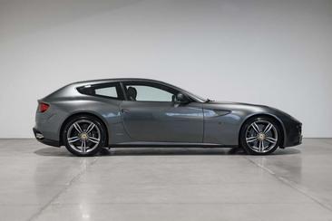 Ferrari FF — photo 7