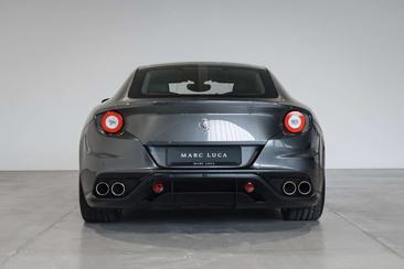 Ferrari FF — photo 8