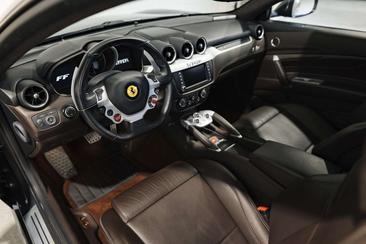 Ferrari FF — photo 9