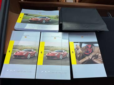 Ferrari F12 Berlinetta — photo 14