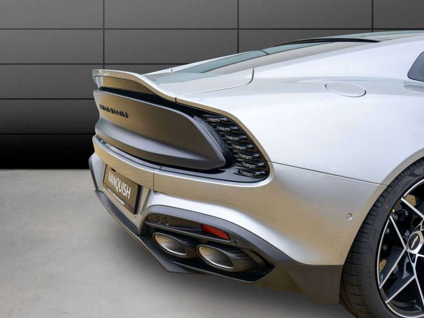 Aston Martin Vanquish Coupé - 2025 - Joinsteer - #3