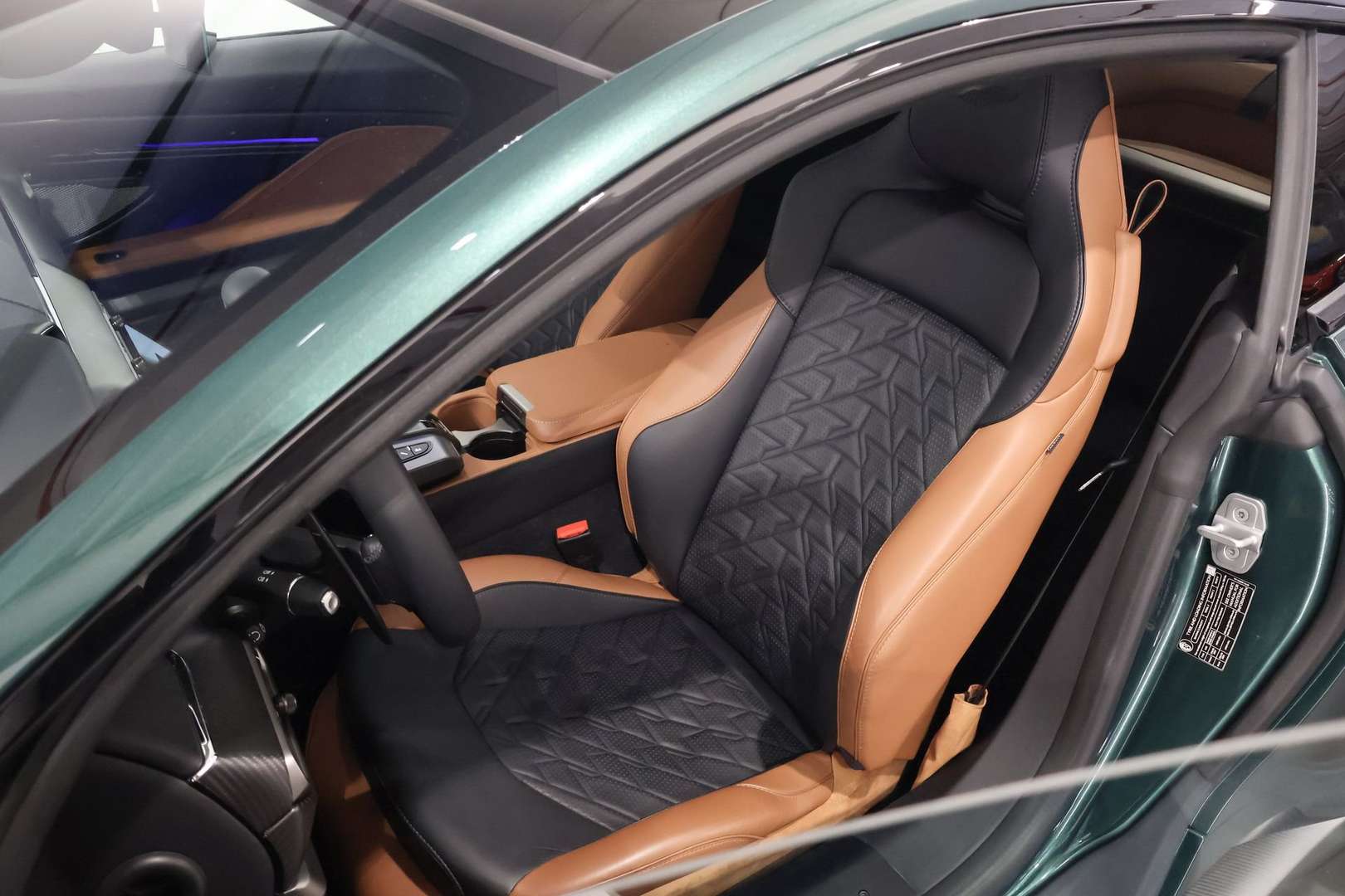 Aston Martin Vanquish 5.2 V12 - 2025 - Joinsteer - #9