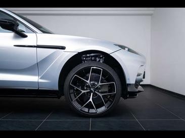 Aston Martin DBX 4.0 V8 Biturbo — photo 7