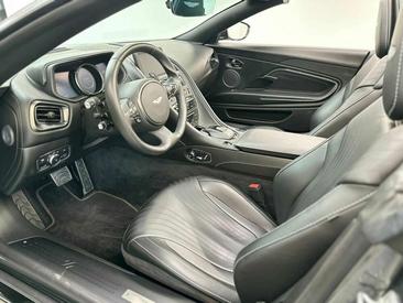 Aston Martin DB11 Volante — photo 7
