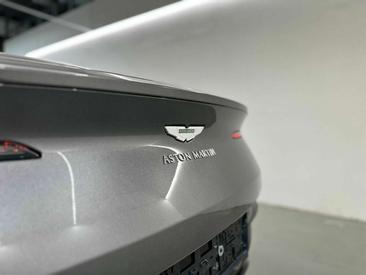 Aston Martin DB11 Volante — photo 13