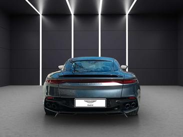 Aston Martin DBS Superleggera — photo 6