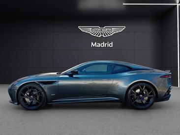 Aston Martin DBS Superleggera — photo 8